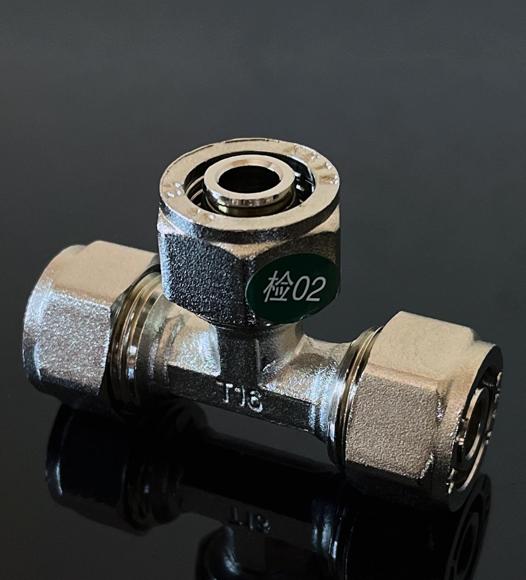 Тройник обжимной